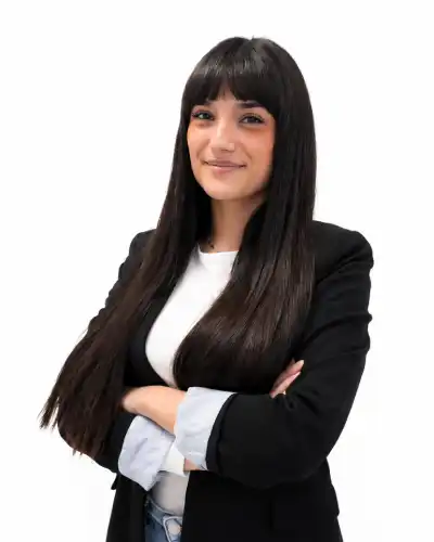 Camilla Schirru, Receptionist
